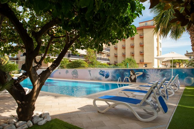 Hotel Paradiso (AP) Marche
