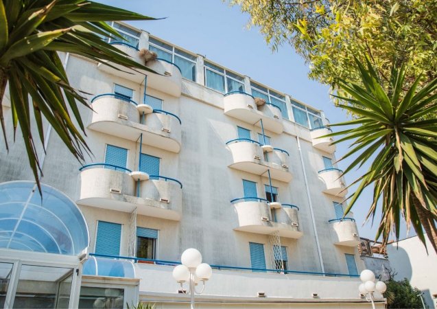 AH Eden Beach Torre Canne (BR) Puglia