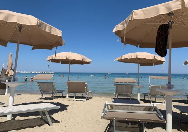 AH Eden Beach Torre Canne (BR) Puglia